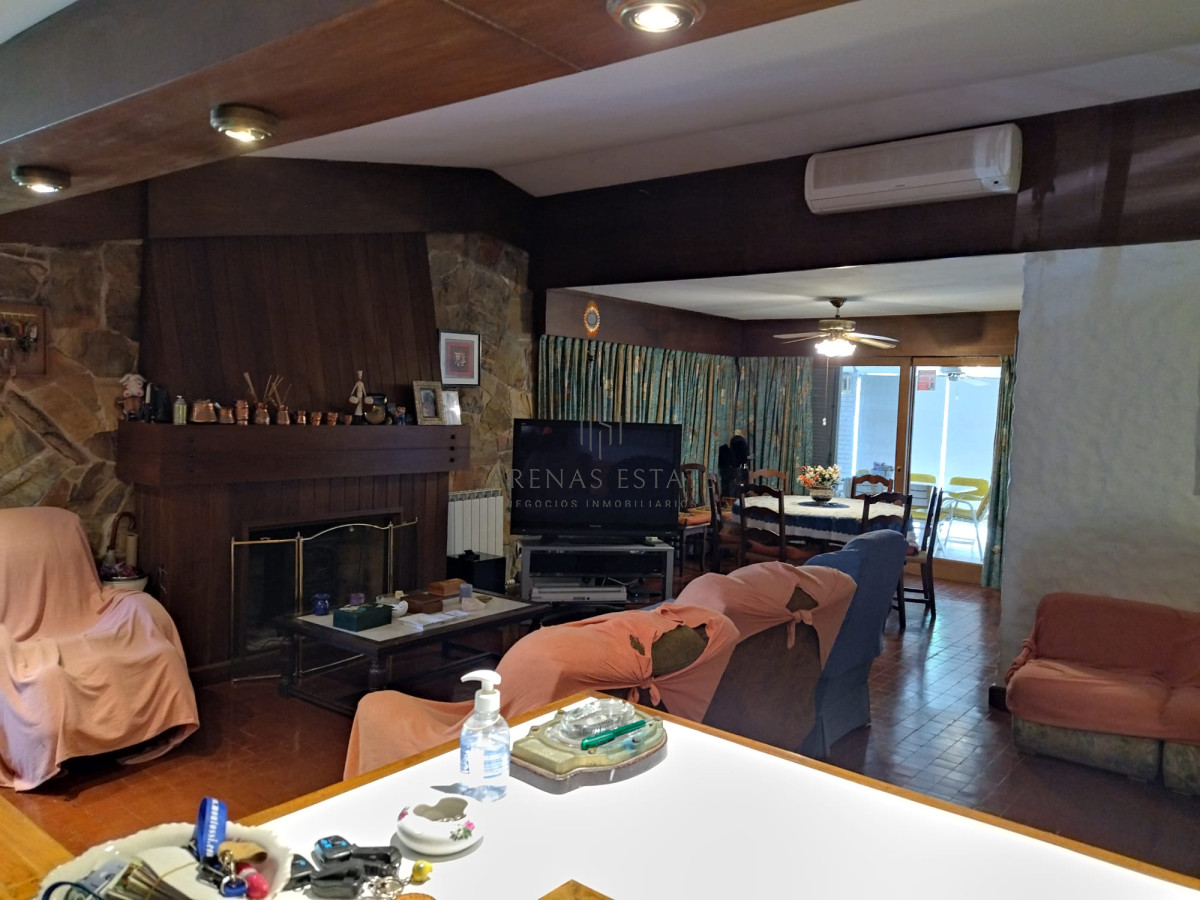 Casa ID.3674 -  Casa en venta de 3 dormitorios en Punta del Este