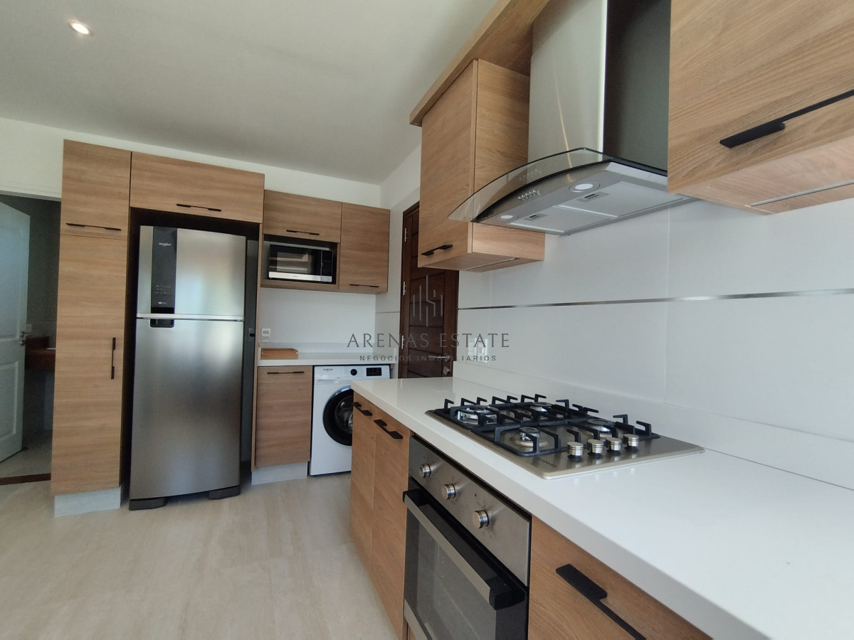 Casa ID.2383 - Venta  de Casa en la barra- Maldonado