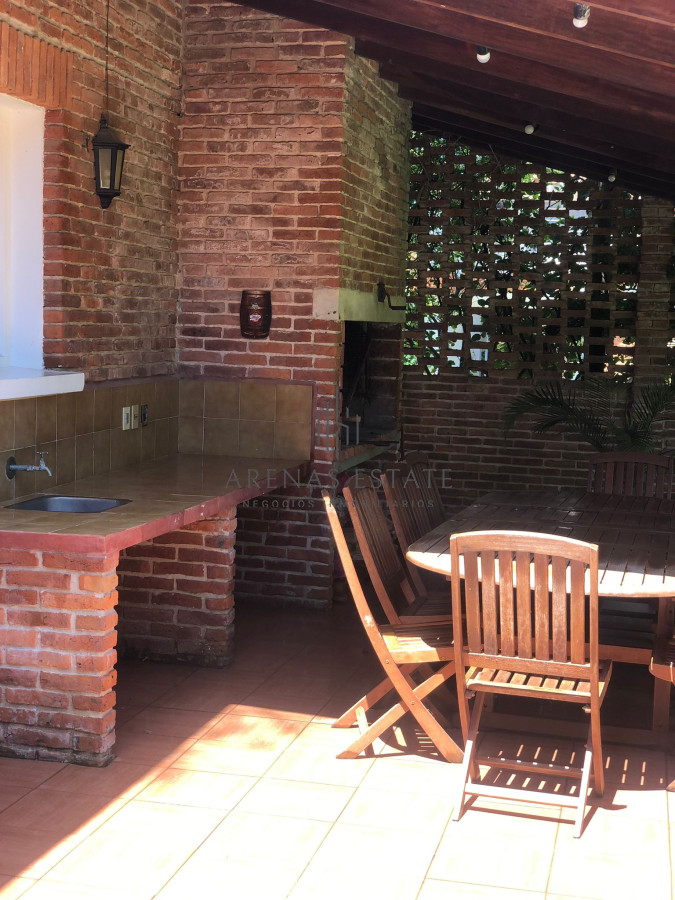 Casa ID.3911 - Alquiler de casa de 3 dormitorios en Punta del Este