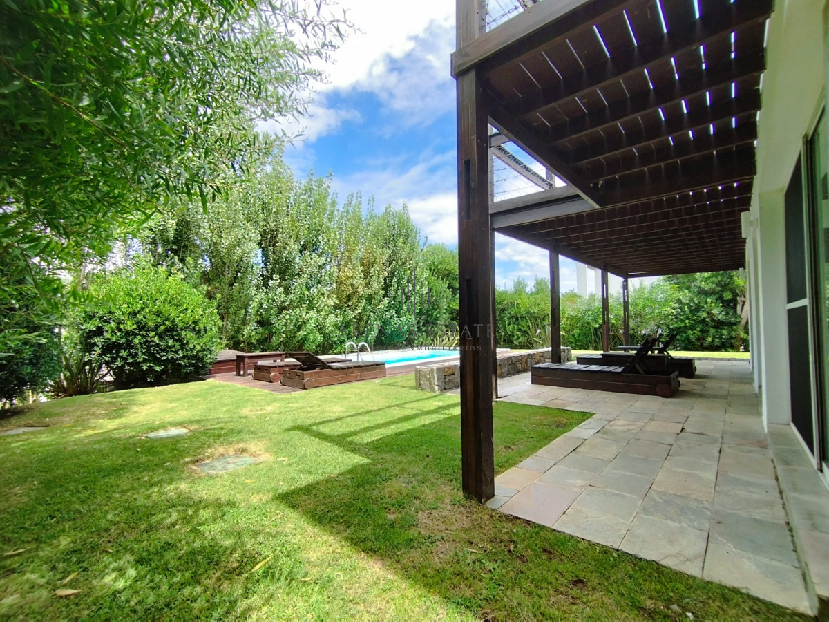 Casa ID.3091 - Casa en Venta, Manantiales, Maldonado.