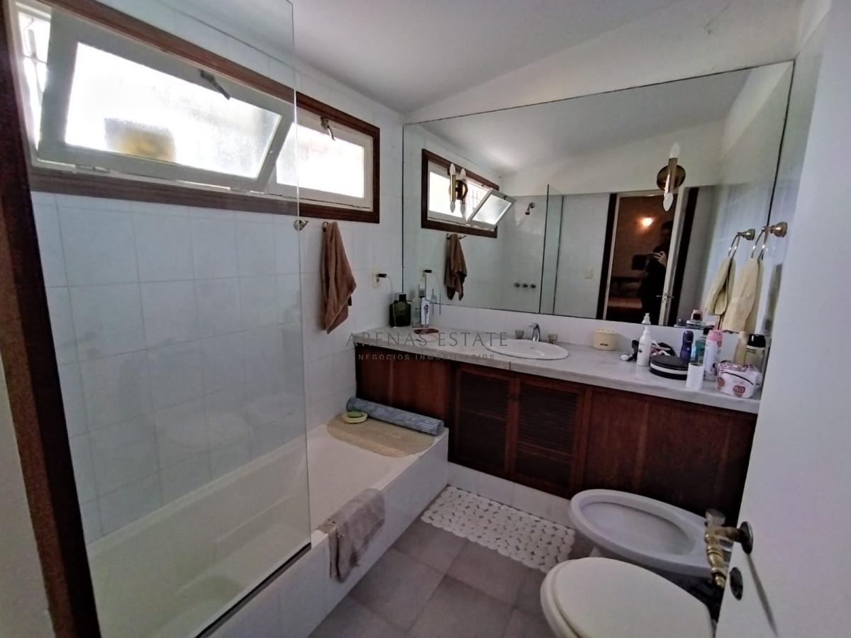 Casa ID.3674 -  Casa en venta de 3 dormitorios en Punta del Este