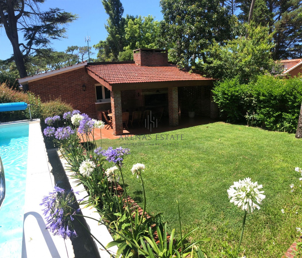 Casa ID.3911 - Alquiler de casa de 3 dormitorios en Punta del Este