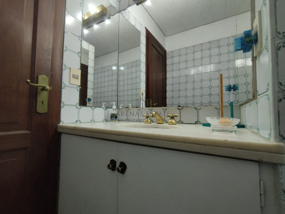 Casa ID.3340 - Casa en venta de 3 dormitorios en venta en Punta del Este