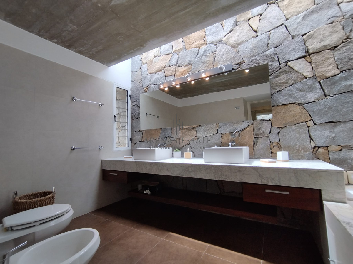 Casa ID.3091 - Casa en Venta, Manantiales, Maldonado.