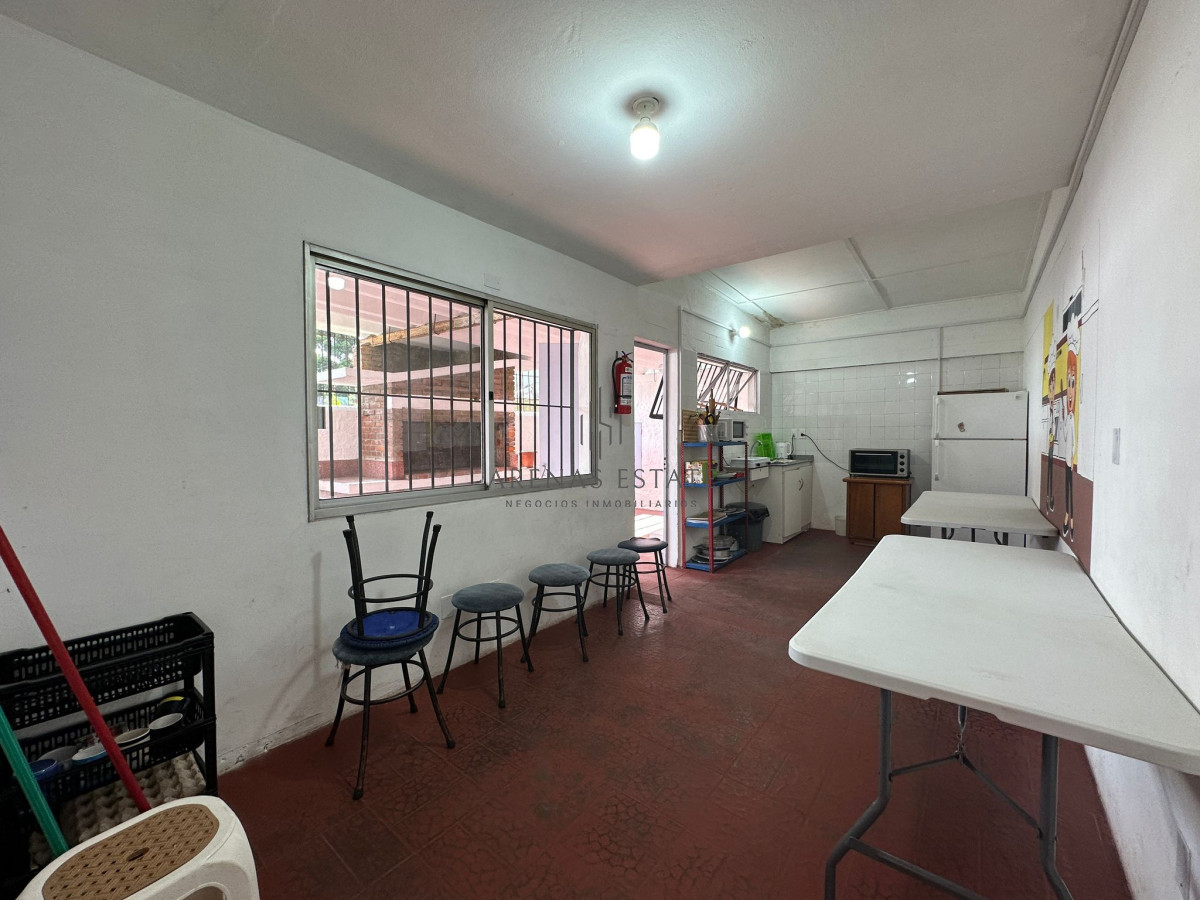 Local Comercial ID.2459 - venta de Local en el centro de Maldonado