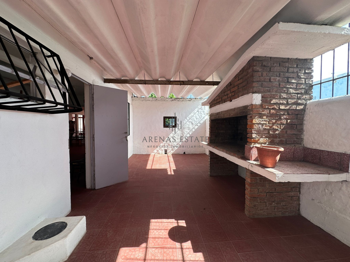 Local Comercial ID.2459 - venta de Local en el centro de Maldonado
