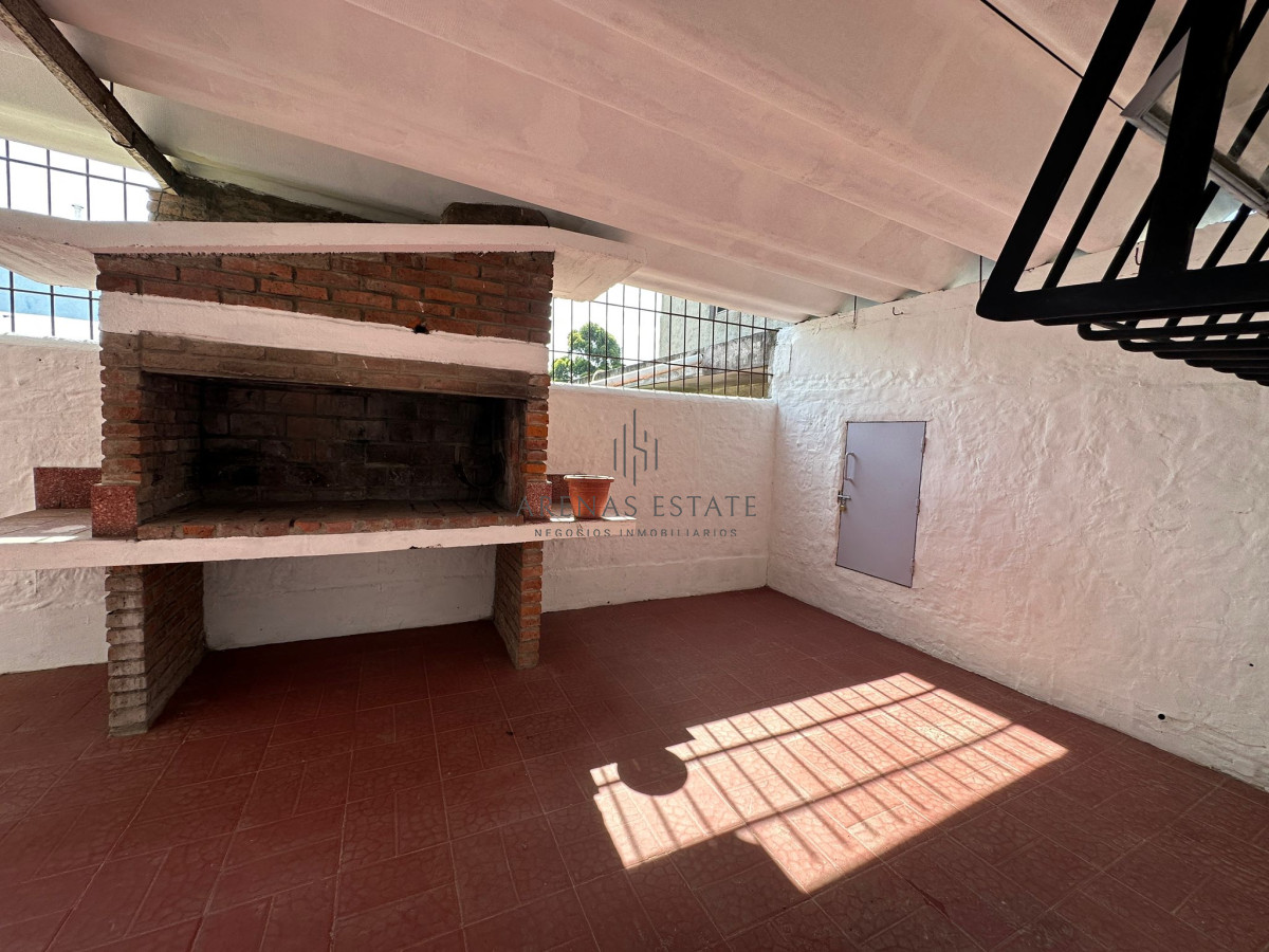 Local Comercial ID.2459 - venta de Local en el centro de Maldonado