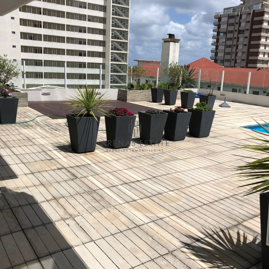 Apartamento ID.4250 - Apartamento en venta  de 2 dormitorios, 2 baños.