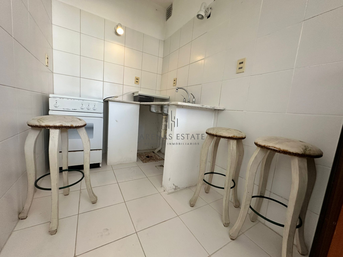 Apartamento ID.3389 - Apartamento de dos dormitorios en venta en Punta del Este.-