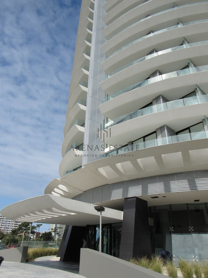 Apartamento ID.3397 - Apartamento en VENTA, 3 dormitorios, 3 suites, moderno, punta del este.