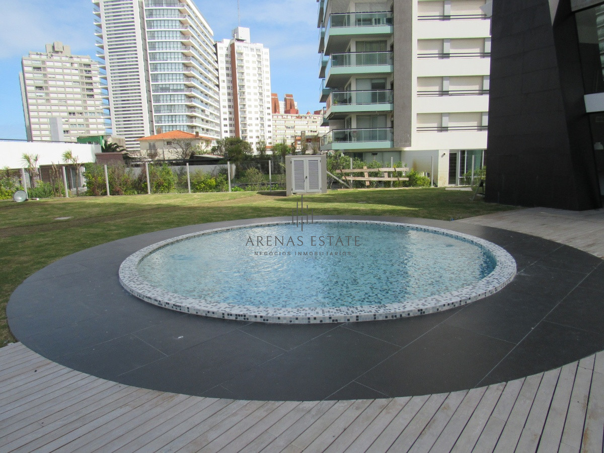 Apartamento ID.3397 - Apartamento en VENTA, 3 dormitorios, 3 suites, moderno, punta del este.