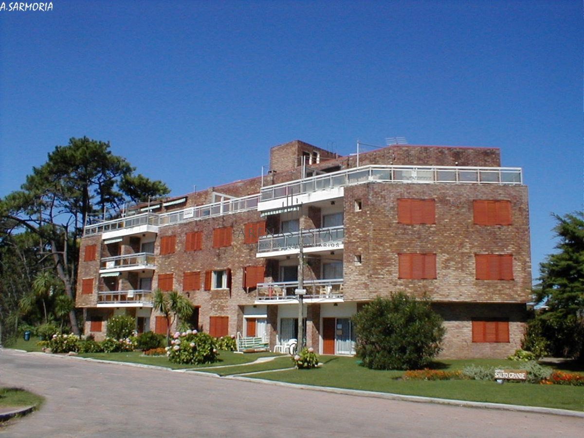 Apartamento ID.4179 - Apartamento en venta de 1 dormitorios en Aidy Grill , Punta del Este 