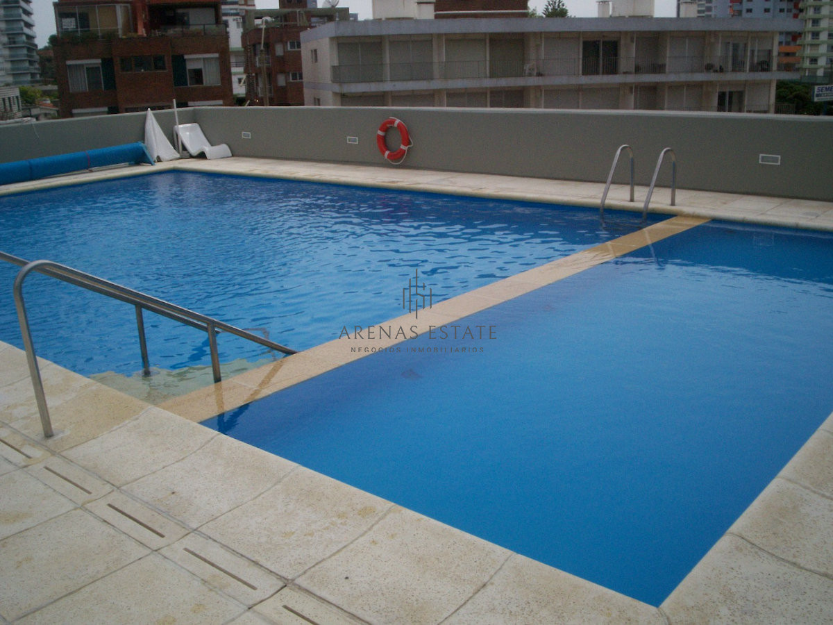 Apartamento ID.3030 - Apartamento en venta y alquiler  frente a playa brava