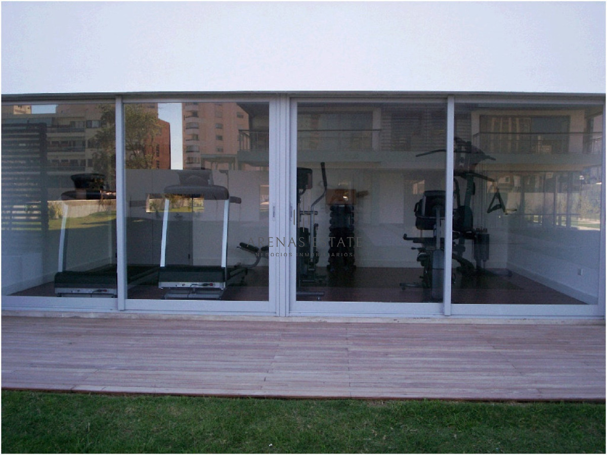 Apartamento ID.3193 - Venta apartamento de 2 dor con parrillero, balcón en Puta del Este