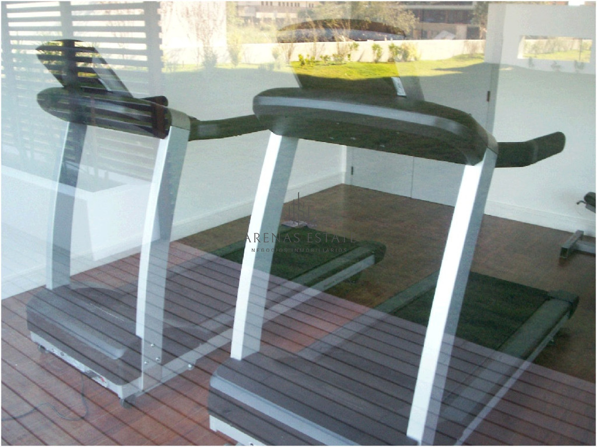 Apartamento ID.3193 - Venta apartamento de 2 dor con parrillero, balcón en Puta del Este