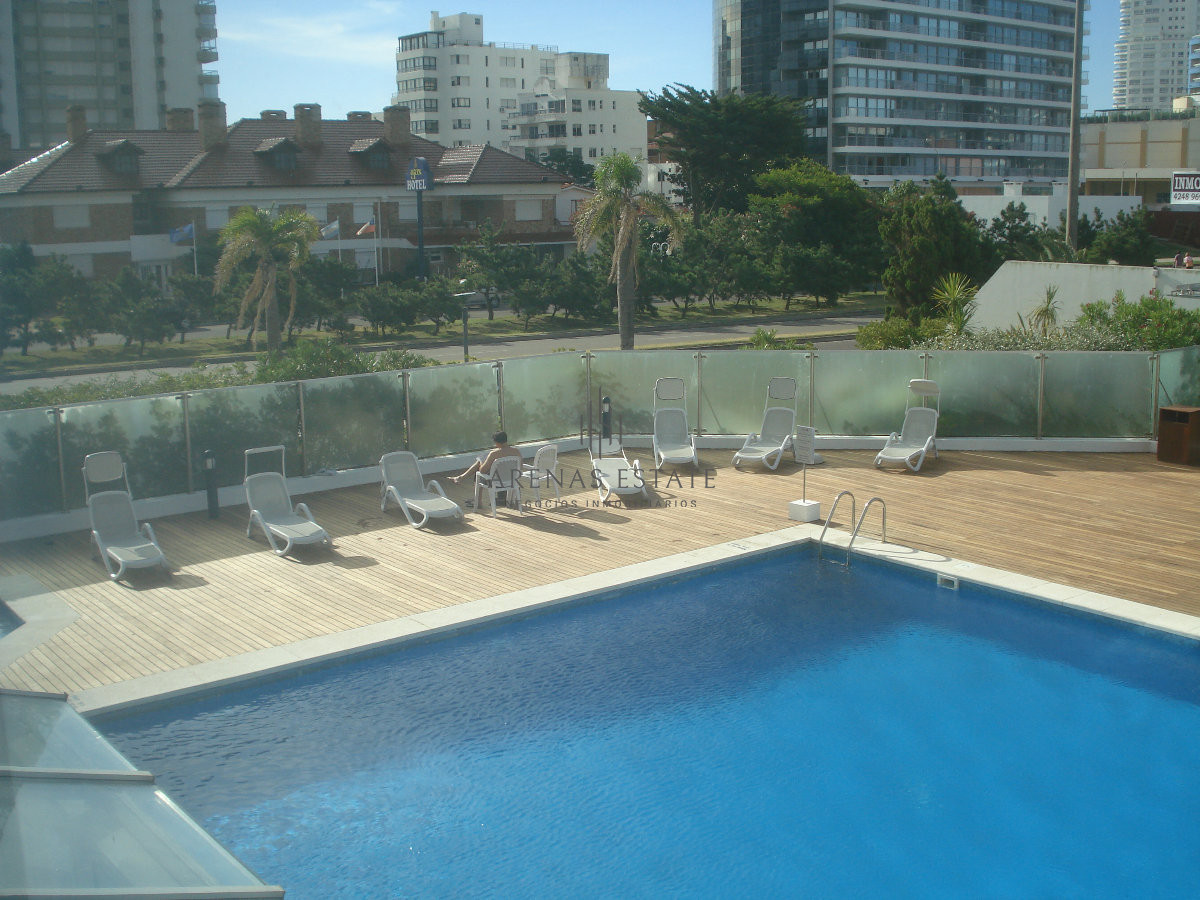 Apartamento ID.3403 - Apartamento de dos dormitorios en venta en Punta del Este