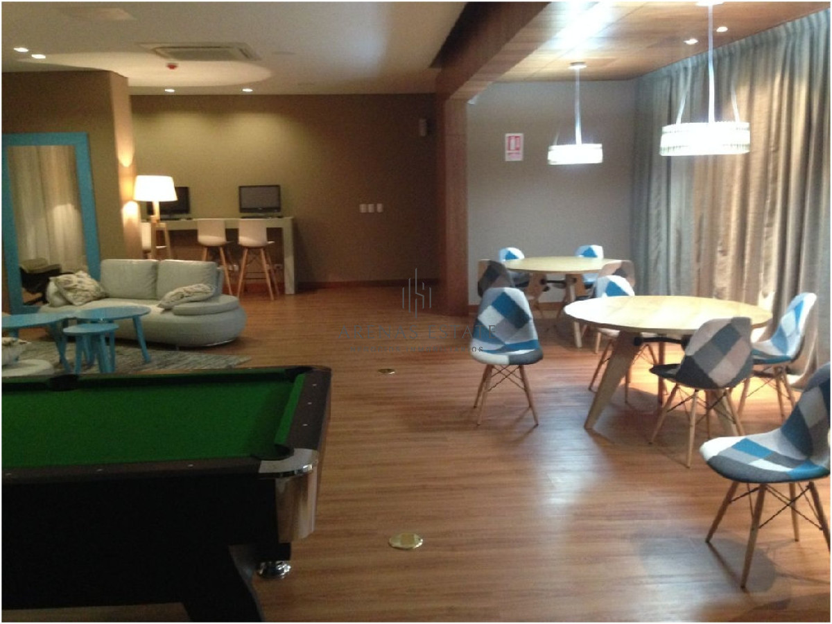 Apartamento ID.4249 - Alquiler y Venta de apartamento de dos dormitorios en Punta del Este