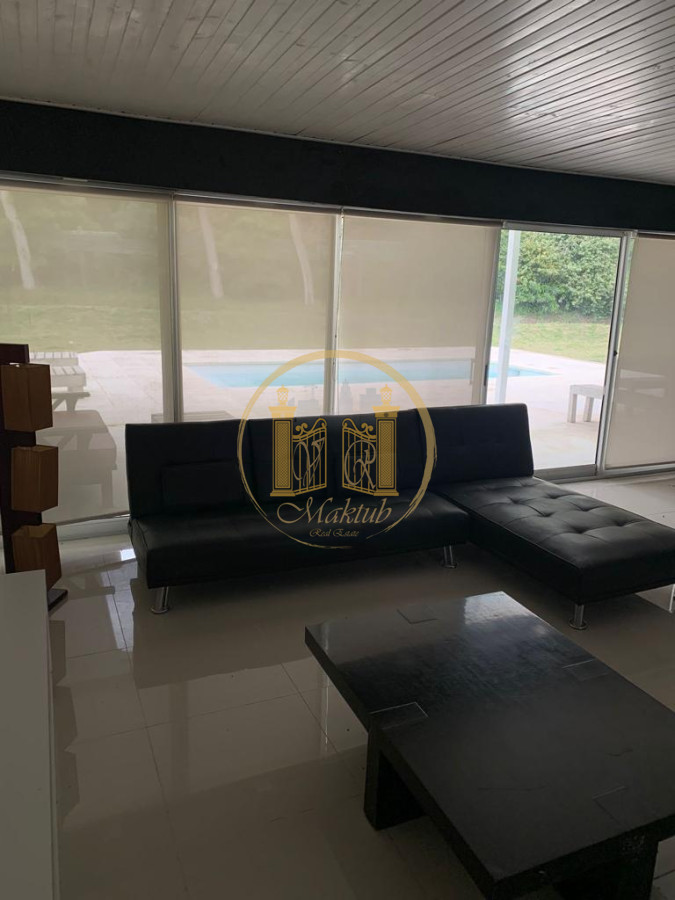 Casa ID.1004 - Casa en venta de 4 dormitorios en Punta del Este