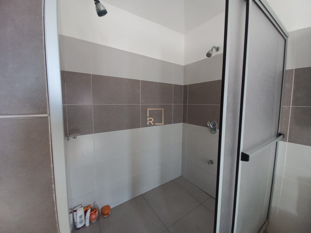 Casa ID.352 - Casa de 4 dormitorios en venta en Punta del Este