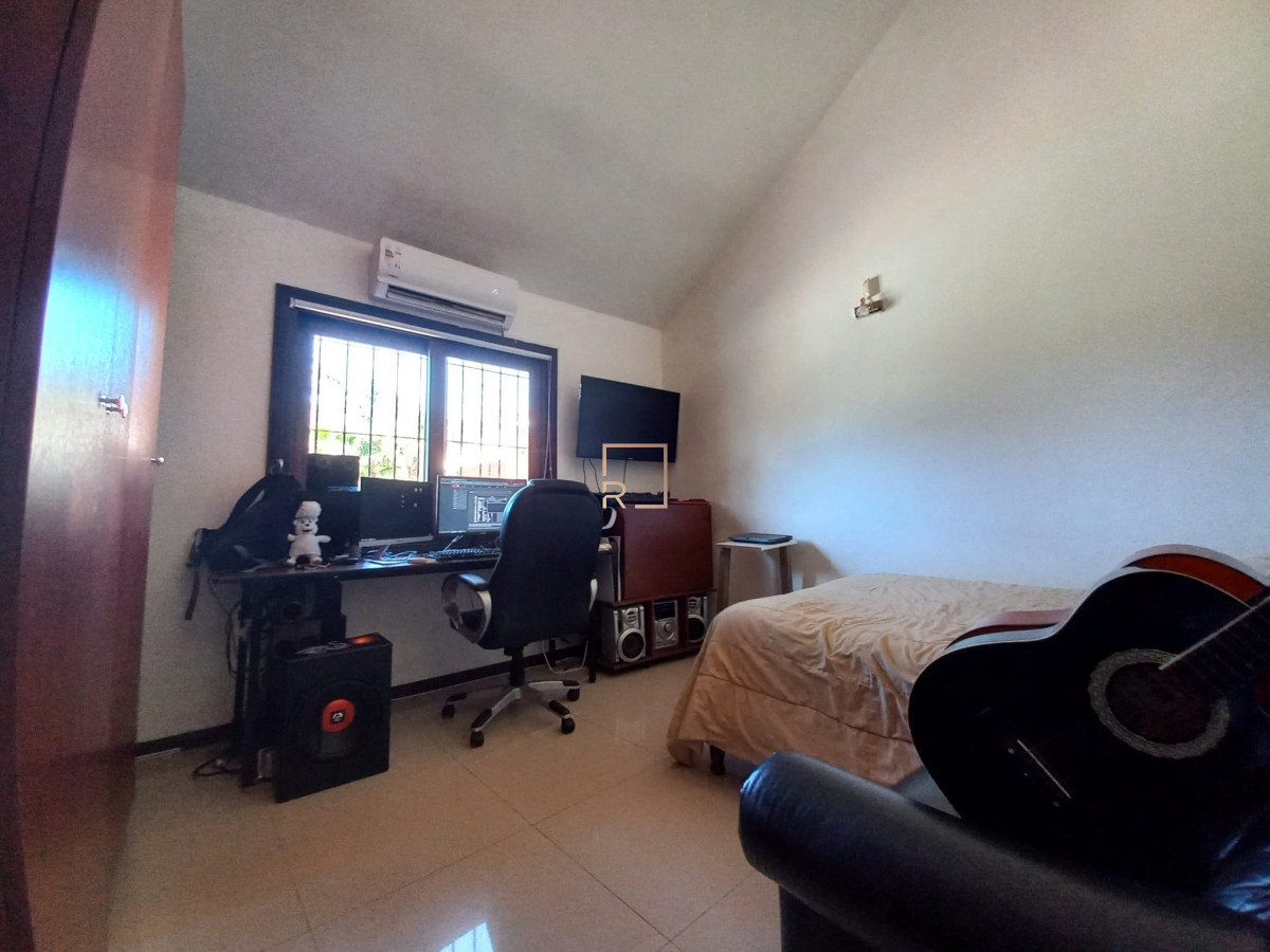 Casa ID.352 - Casa de 4 dormitorios en venta en Punta del Este