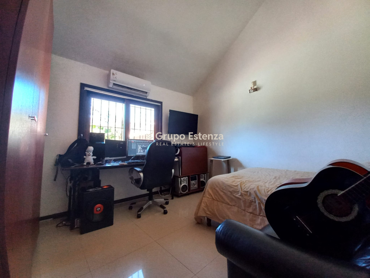 Casa ID.352 - Casa de 4 dormitorios en venta en Punta del Este