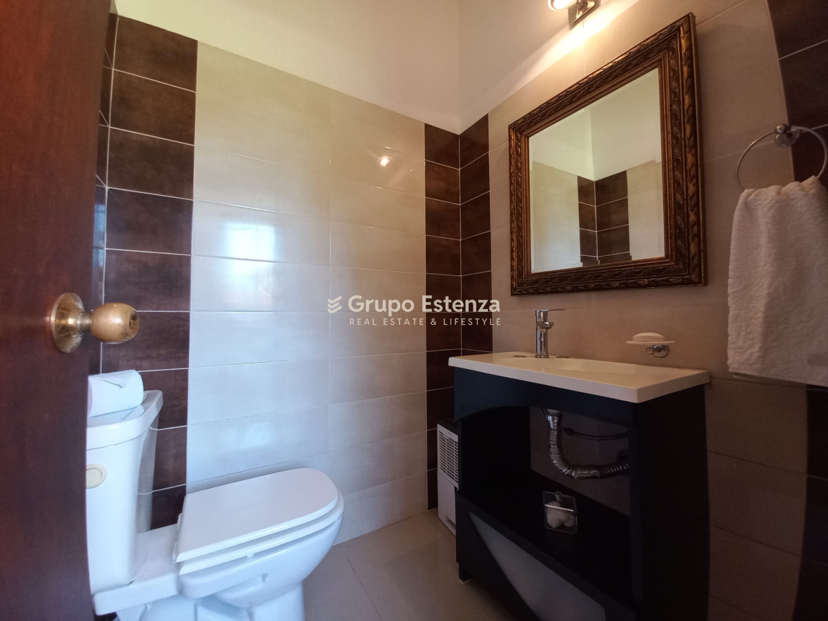 Casa ID.352 - Casa de 4 dormitorios en venta en Punta del Este