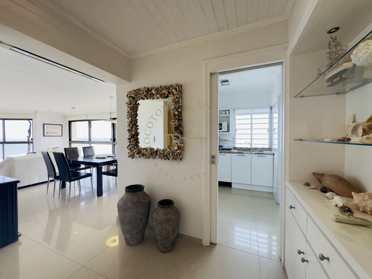 Apartamento ID.1740 - Venta de apartamento de 3 dormitorios en Punta del Este