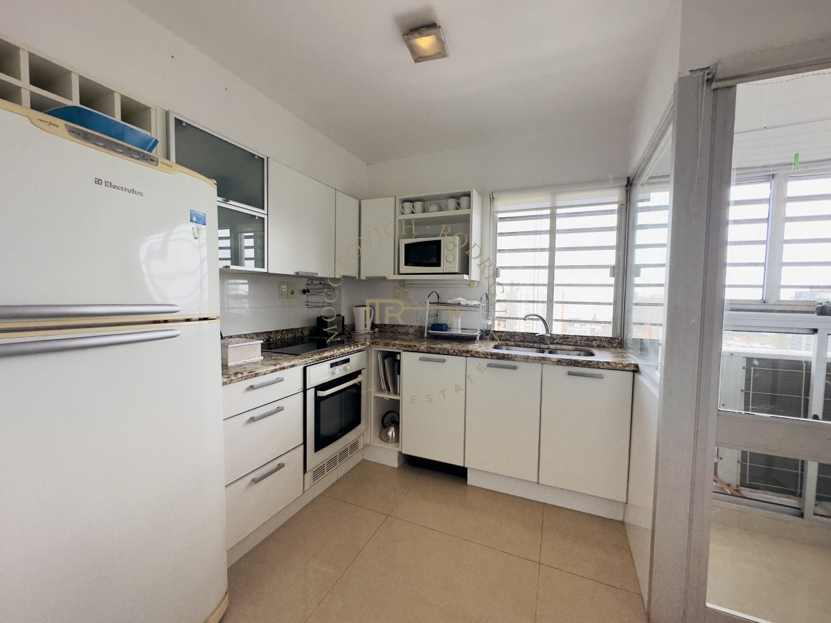 Apartamento ID.1740 - Venta de apartamento de 3 dormitorios en Punta del Este