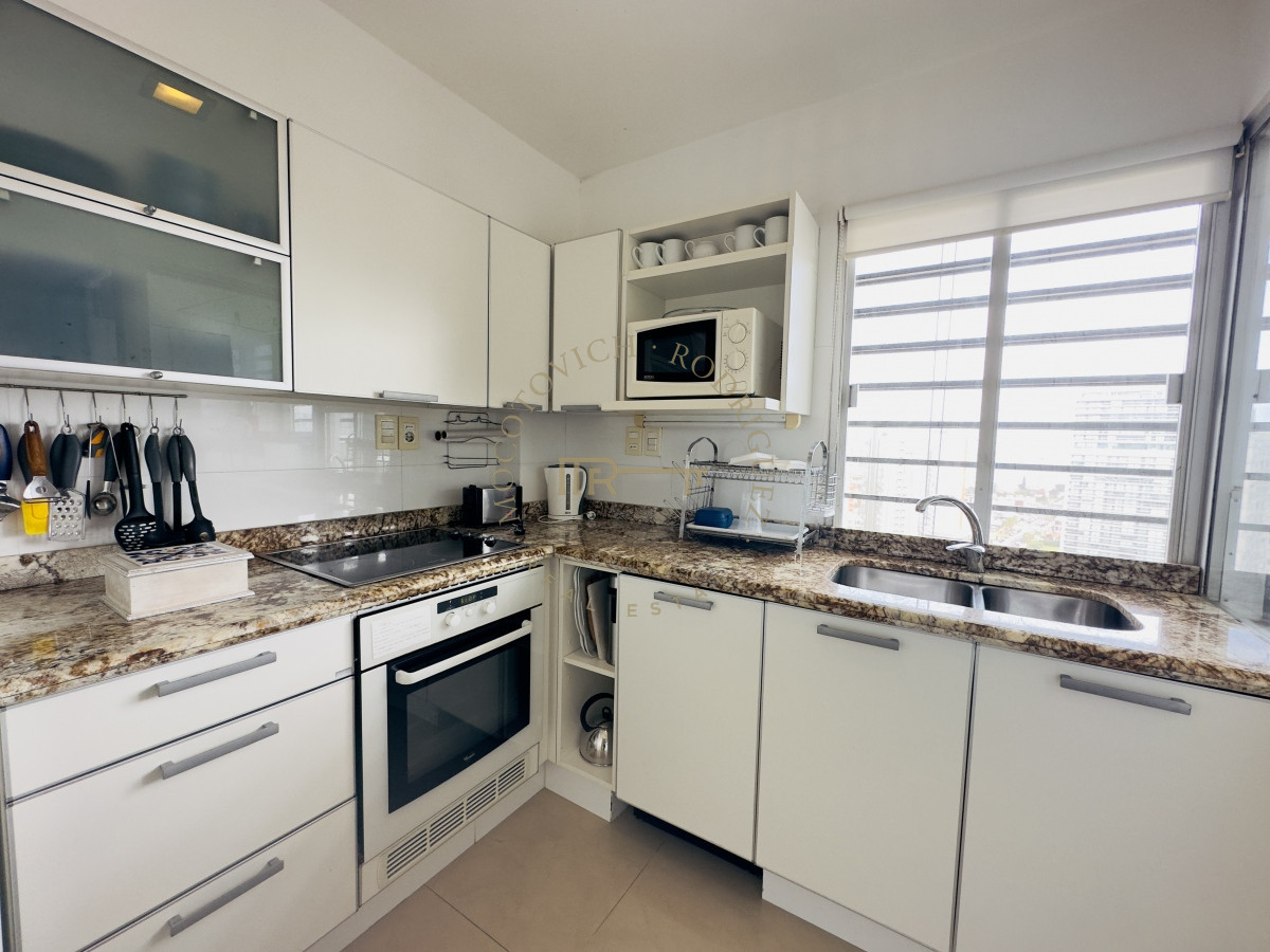 Apartamento ID.1740 - Venta de apartamento de 3 dormitorios en Punta del Este