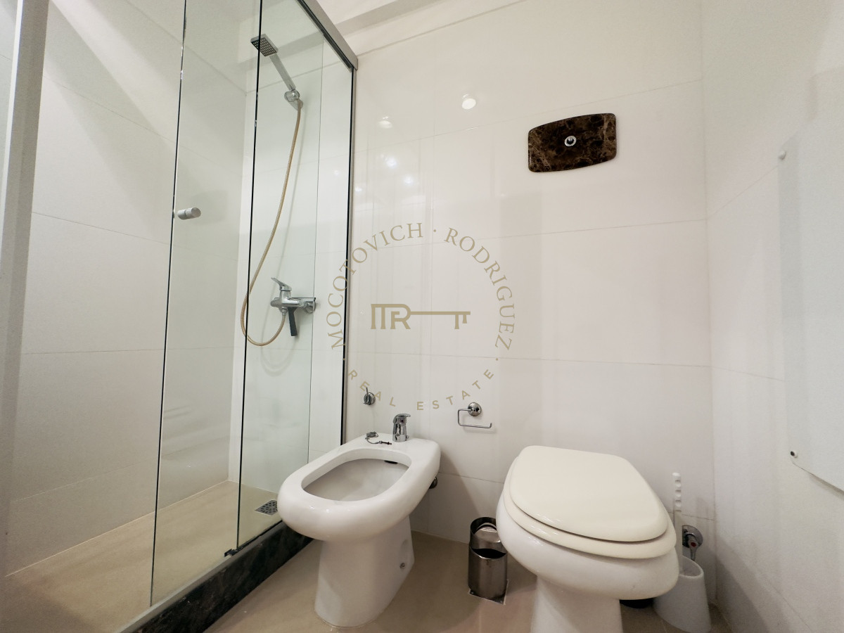 Apartamento ID.1740 - Venta de apartamento de 3 dormitorios en Punta del Este