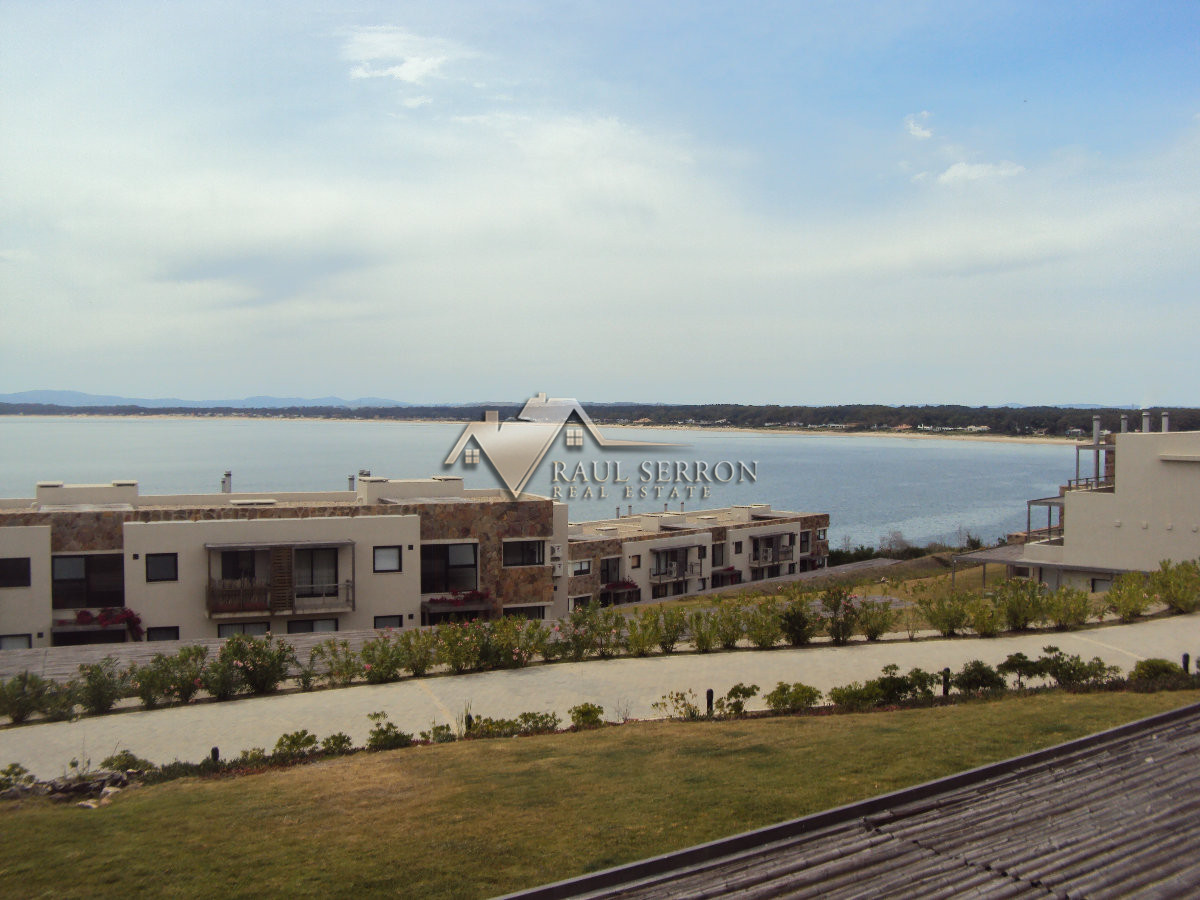 Apartamento ID.1605 - VENTA DE APARTAMENTO DE 2 DORMITORIOS EN QUARTIER PUNTA BALLENA 