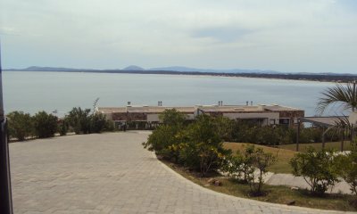 VENTA DE APARTAMENTO DE 2 DORMITORIOS EN QUARTIER PUNTA BALLENA