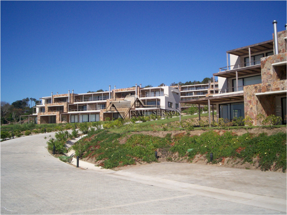 Apartamento ID.1605 - VENTA DE APARTAMENTO DE 2 DORMITORIOS EN QUARTIER PUNTA BALLENA 