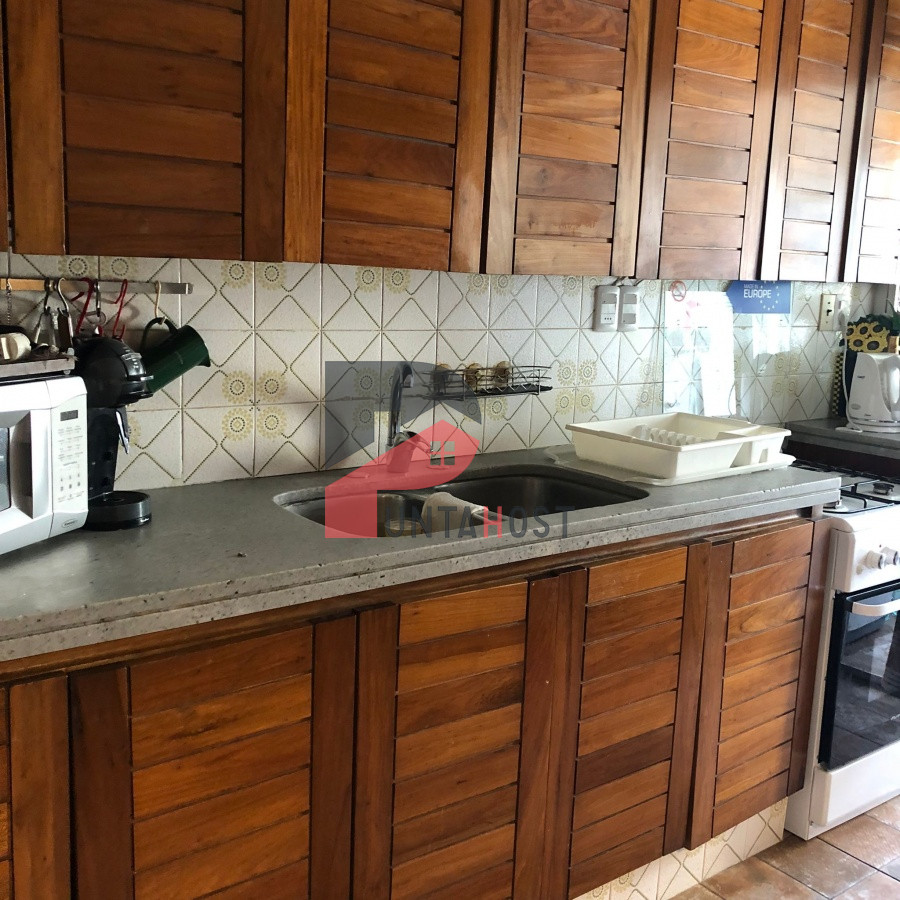 Apartamento ID.180 - Alquiler y venta de apartamento de 3 dormitorios y dependencia en Punta del Este