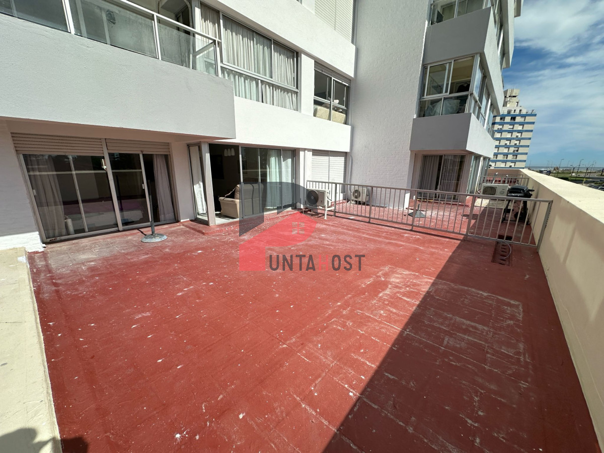 Apartamento ID.177 - Apartamento en venta  y alquiler de 3 dormitorios en Punta del Este