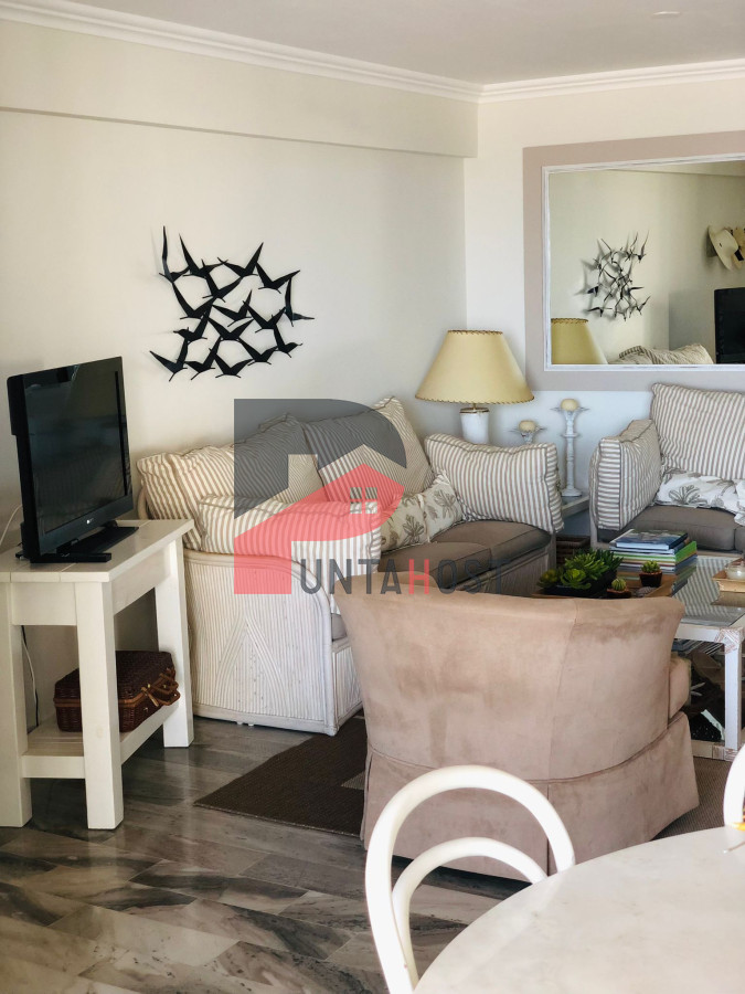 Apartamento ID.182 - Apartamento en venta de 3 dormitorios- Punta del Este
