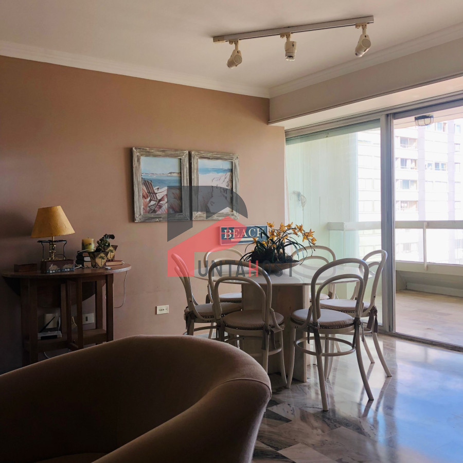 Apartamento ID.182 - Apartamento en venta de 3 dormitorios- Punta del Este