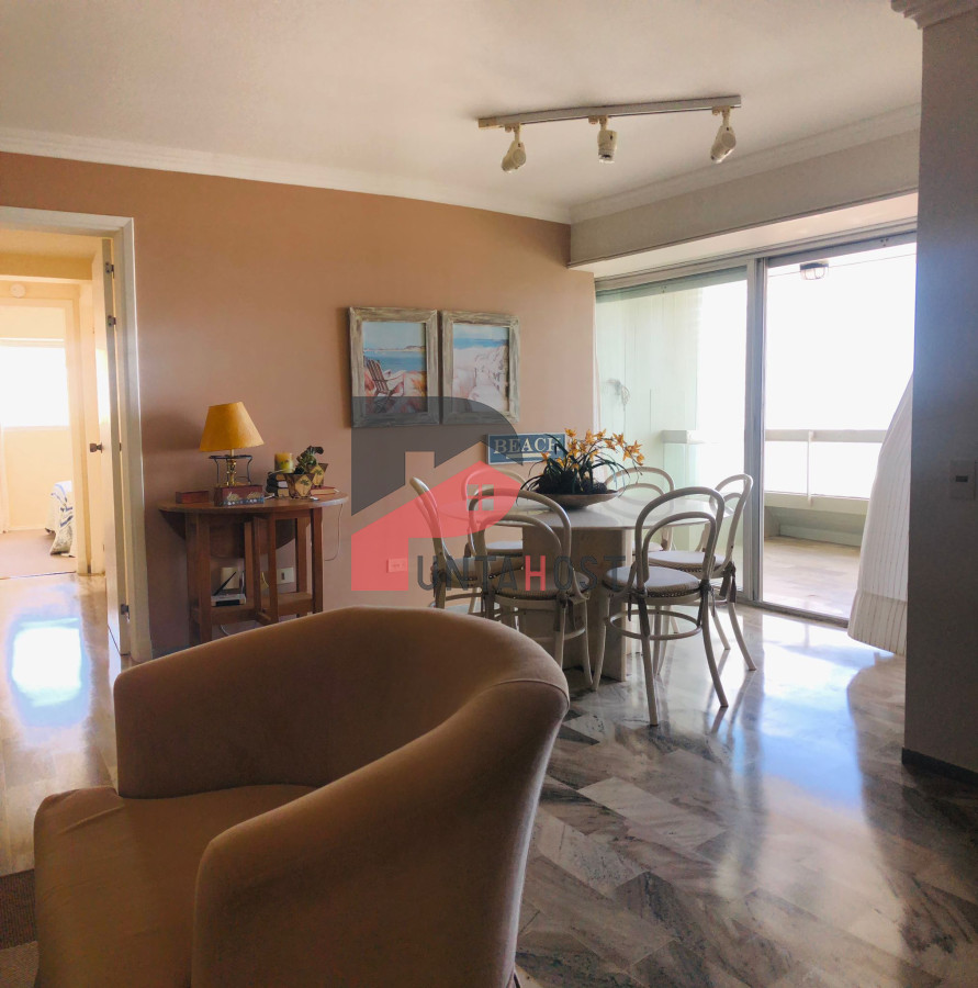 Apartamento ID.182 - Apartamento en venta de 3 dormitorios- Punta del Este