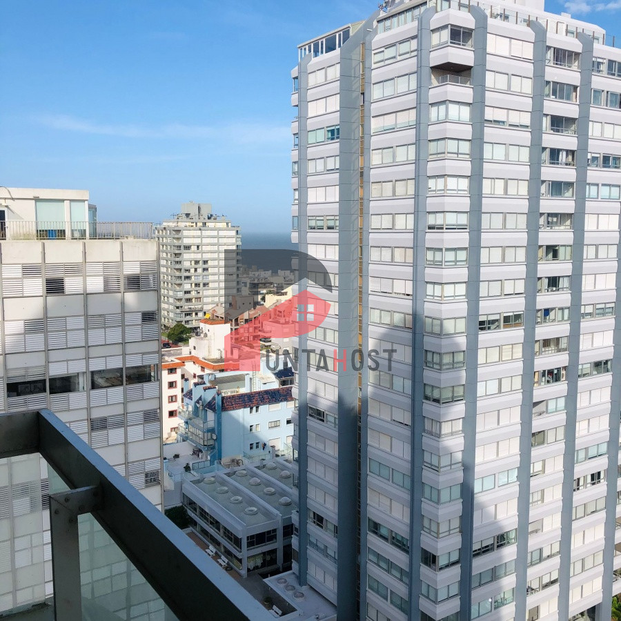 Apartamento ID.182 - Apartamento en venta de 3 dormitorios- Punta del Este