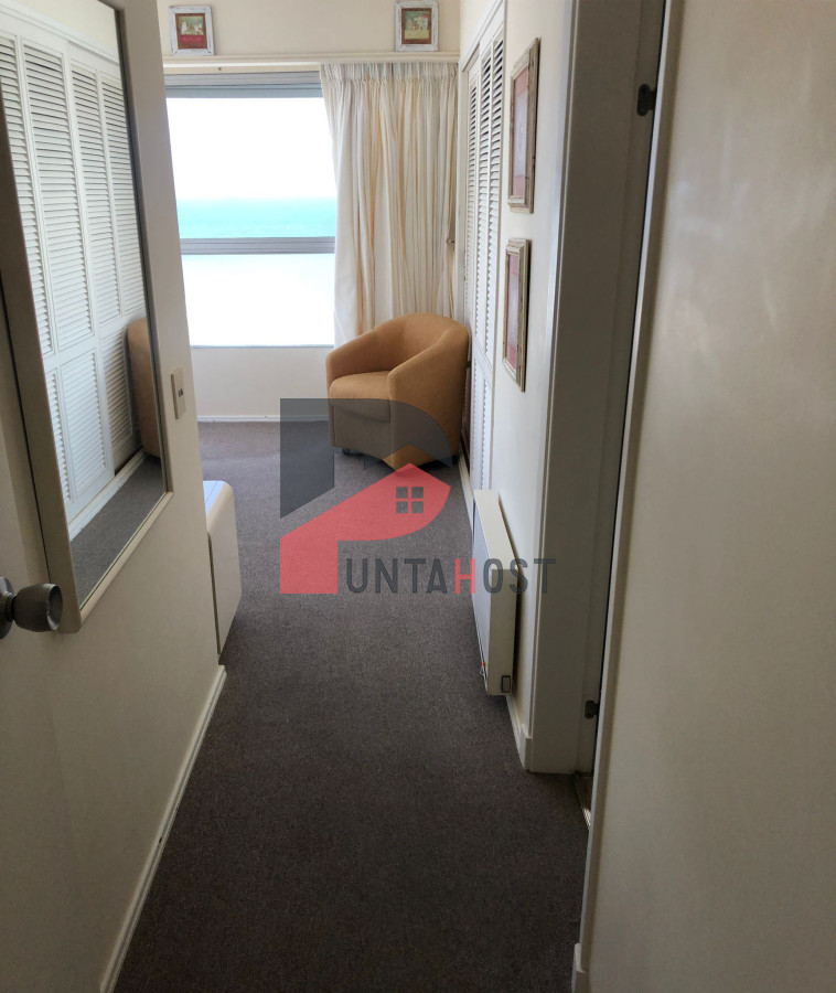 Apartamento ID.182 - Apartamento en venta de 3 dormitorios- Punta del Este