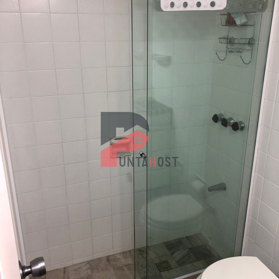 Apartamento ID.182 - Apartamento en venta de 3 dormitorios- Punta del Este
