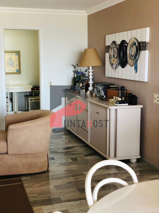 Apartamento ID.182 - Apartamento en venta de 3 dormitorios- Punta del Este