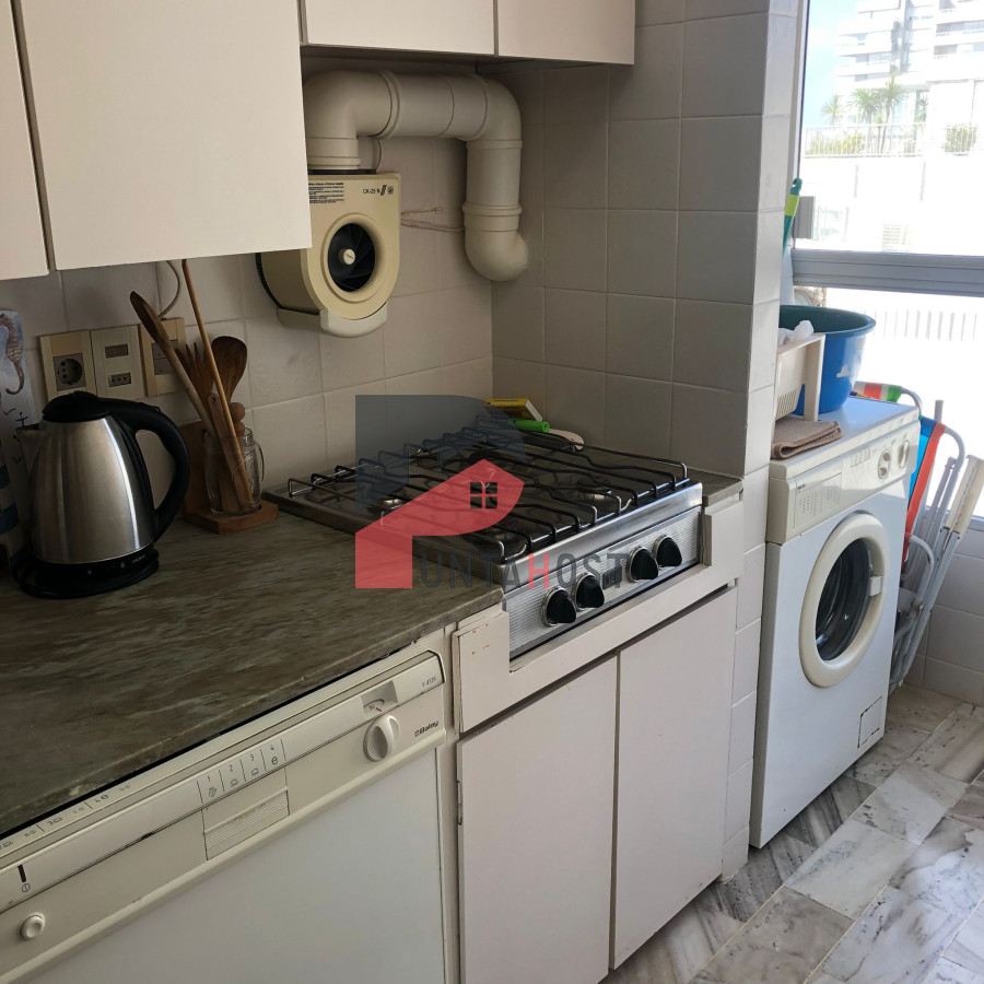 Apartamento ID.182 - Apartamento en venta de 3 dormitorios- Punta del Este
