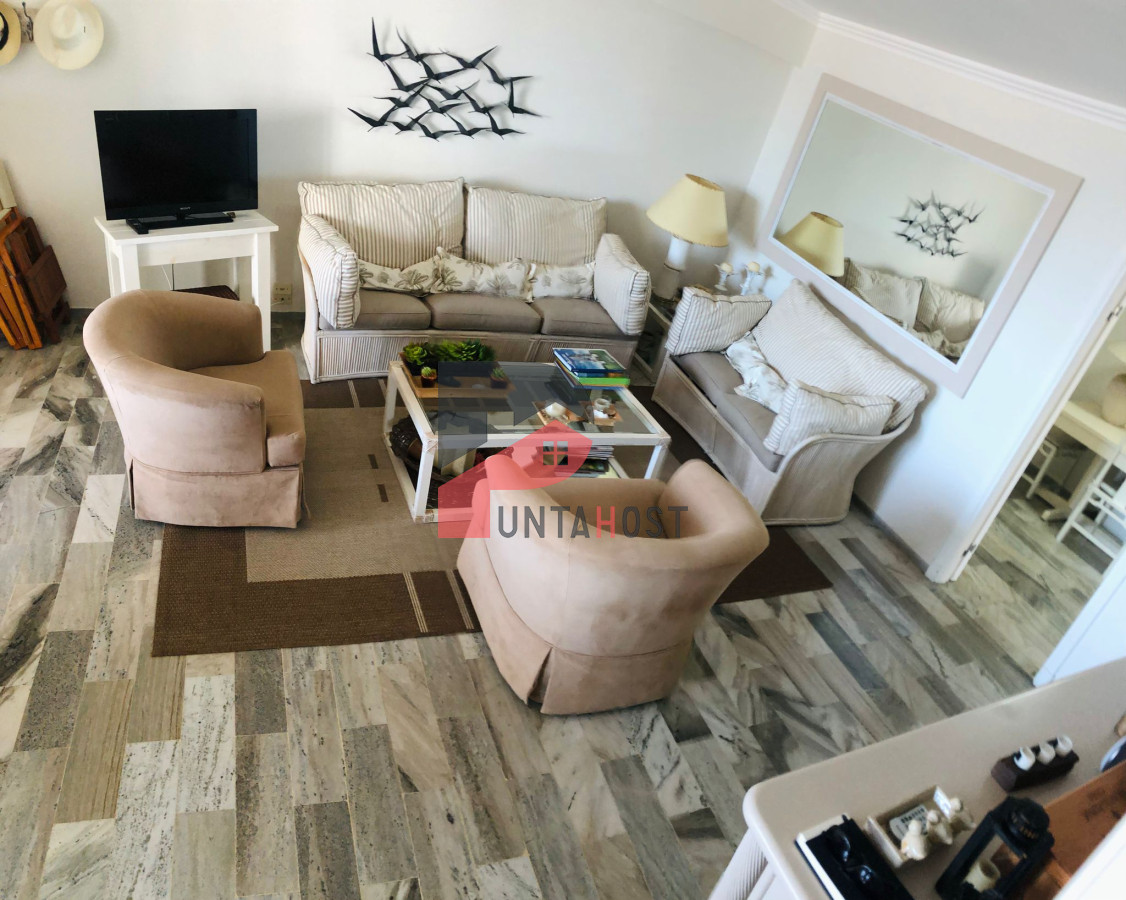 Apartamento ID.182 - Apartamento en venta de 3 dormitorios- Punta del Este