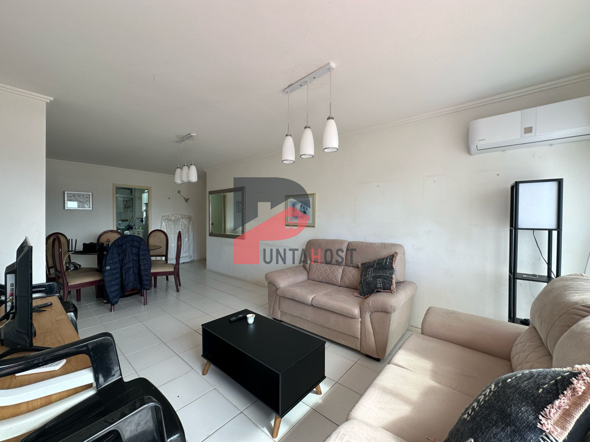Apartamento ID.177 - Apartamento en venta  y alquiler de 3 dormitorios en Punta del Este