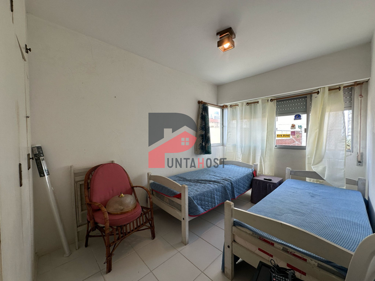 Apartamento ID.177 - Apartamento en venta  y alquiler de 3 dormitorios en Punta del Este