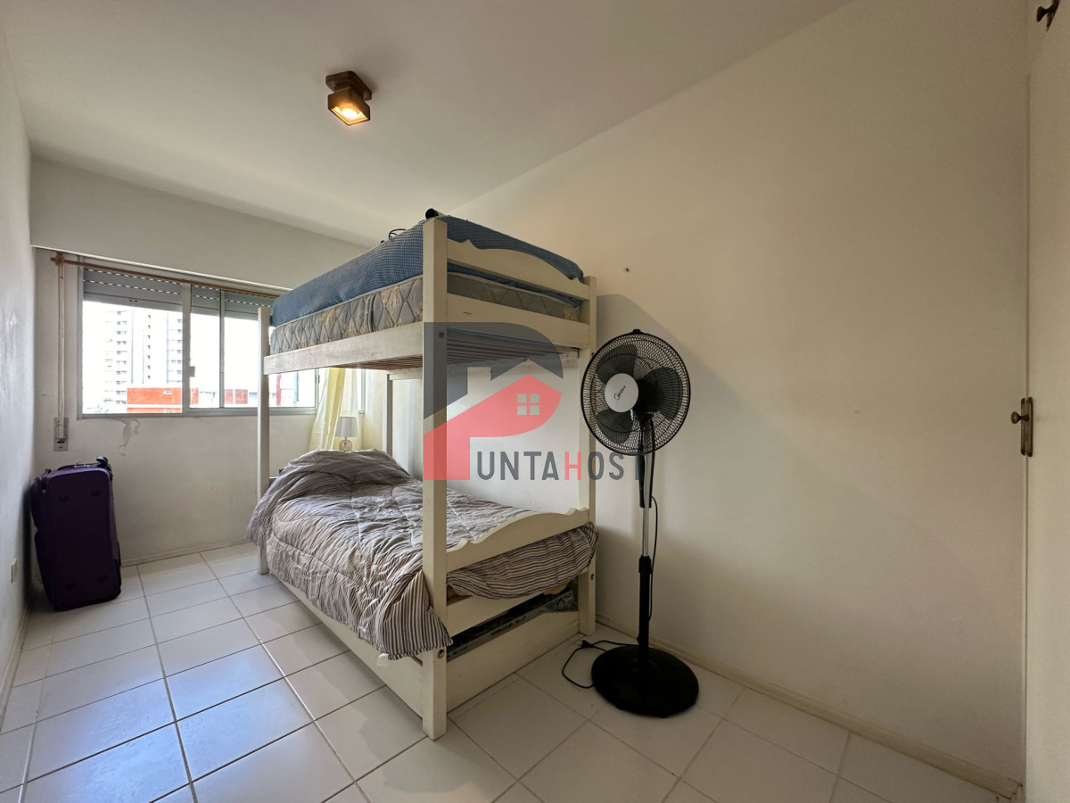 Apartamento ID.177 - Apartamento en venta  y alquiler de 3 dormitorios en Punta del Este