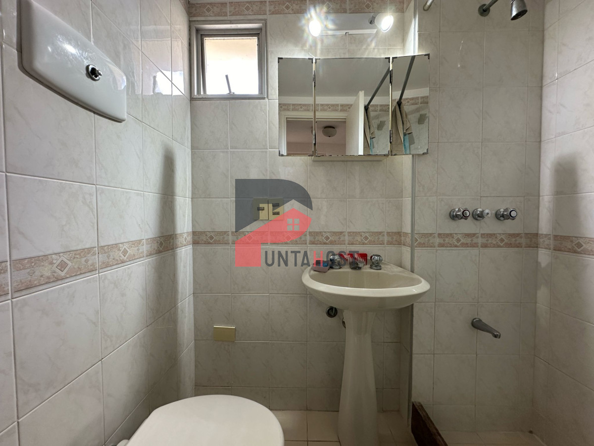 Apartamento ID.177 - Apartamento en venta  y alquiler de 3 dormitorios en Punta del Este