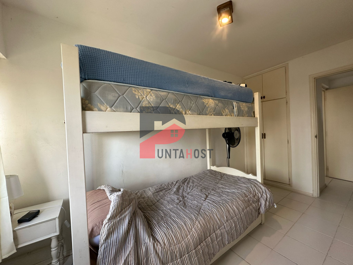 Apartamento ID.177 - Apartamento en venta  y alquiler de 3 dormitorios en Punta del Este