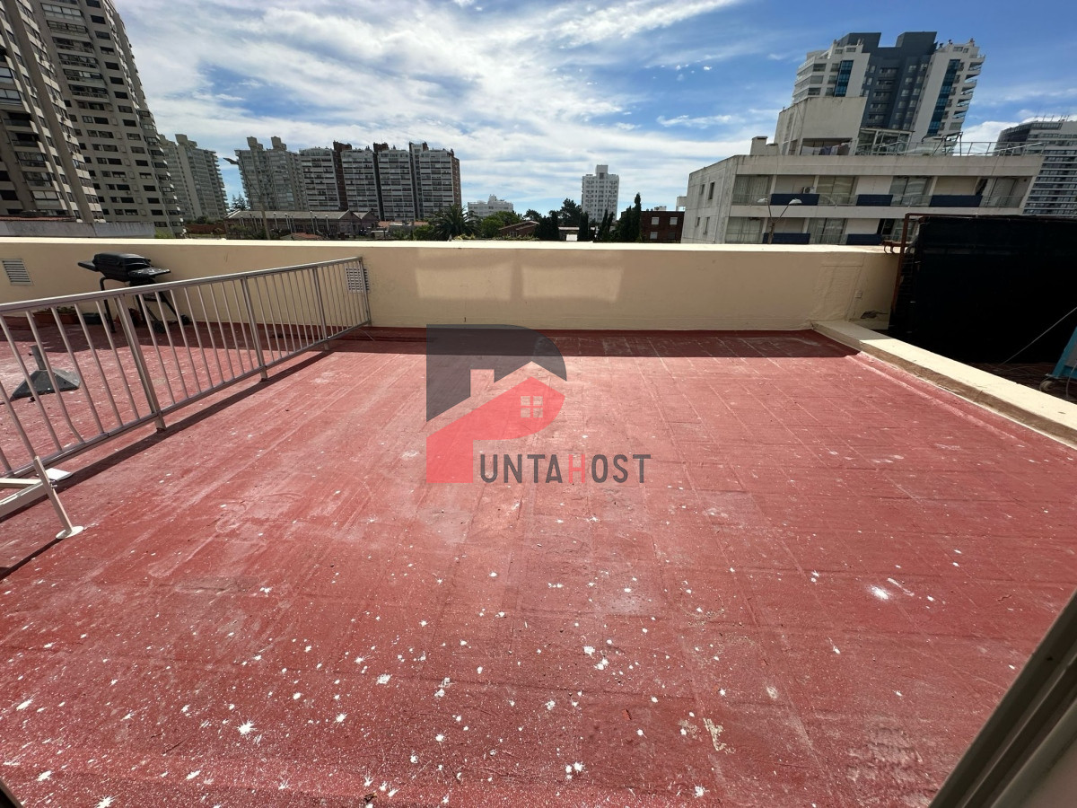 Apartamento ID.177 - Apartamento en venta  y alquiler de 3 dormitorios en Punta del Este